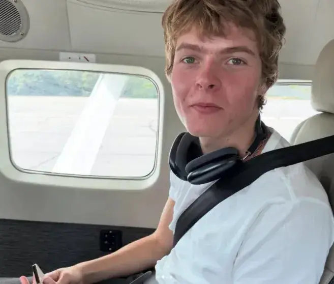 Гвинет Пэлтроу показала повзрослевшего сына в день его 20-летия