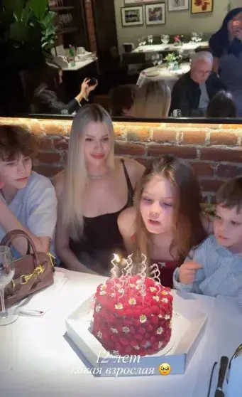 Семейный праздник: бывшие возлюбленные Перминова и Лебедев вместе отметили день рождения дочери