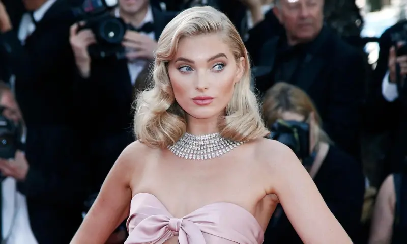 Эльза Хоск ждет второго ребенка и показала дерзкие фото с округлившимся животиком