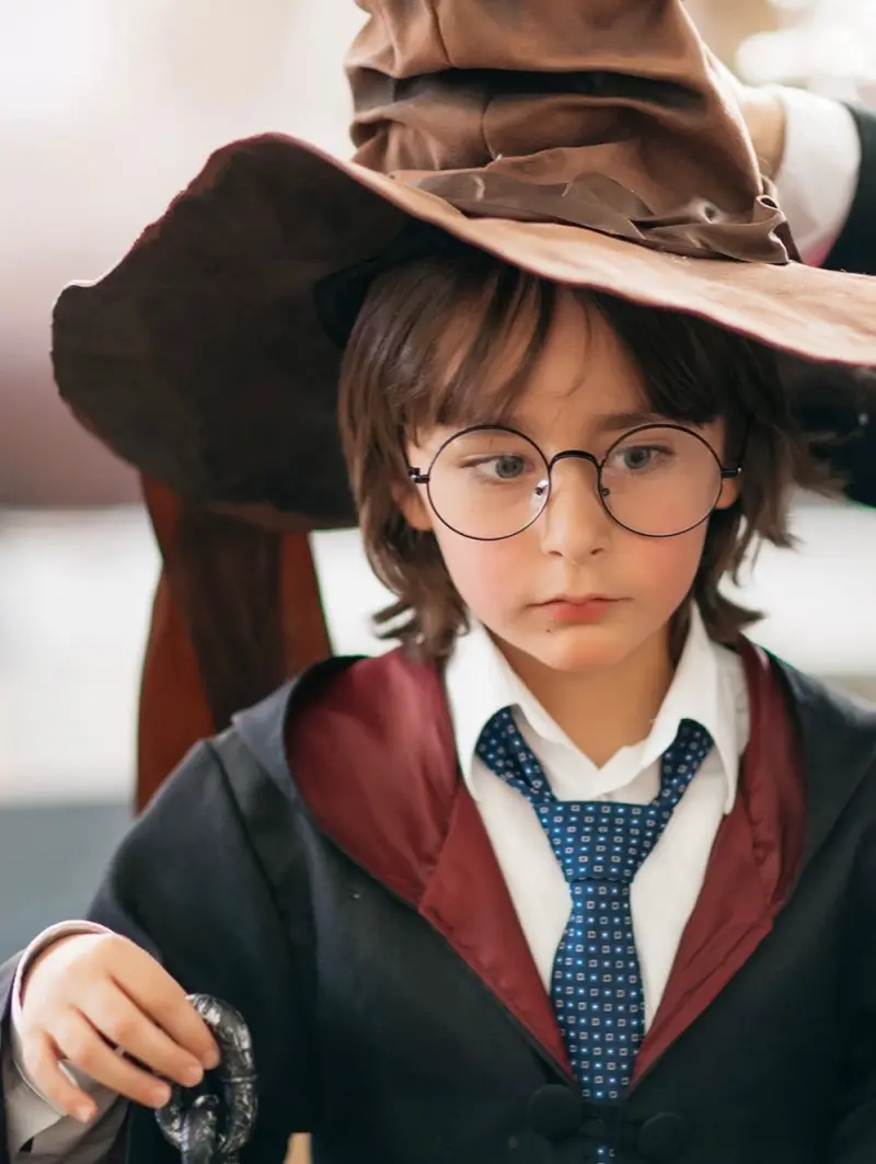 Сын Зары Максим стал настоящим красавцем: певица показала трогательные фото к его 14-летию