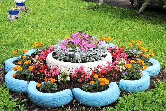 Скрытая угроза: почему старые шины на даче опаснее, чем кажется