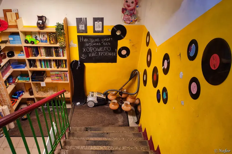 Сокровищница воспоминаний: Что скрывает московская барахолка "Антресоль"