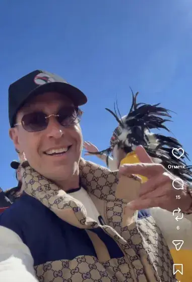 Подругу Алекса Лесли несли на троне по Куршевелю под хит t.A.T.u.