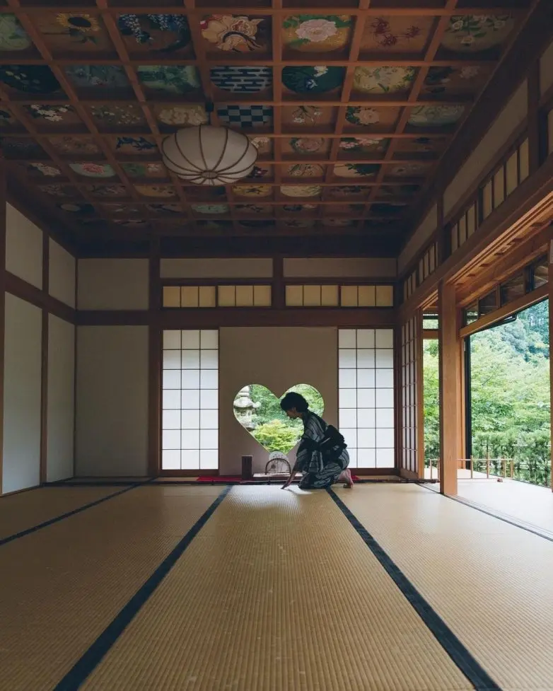 Волшебные улицы Японии: городская фотография Юмы Ямашиты