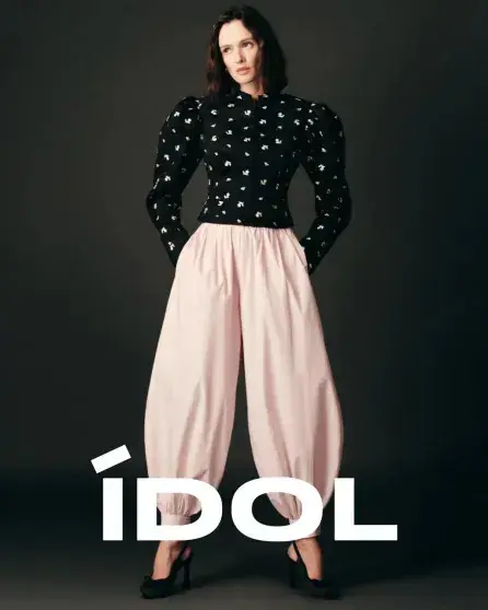 Паулина Андреева в образах от Idol: стильная фотосессия и новости из жизни звезды