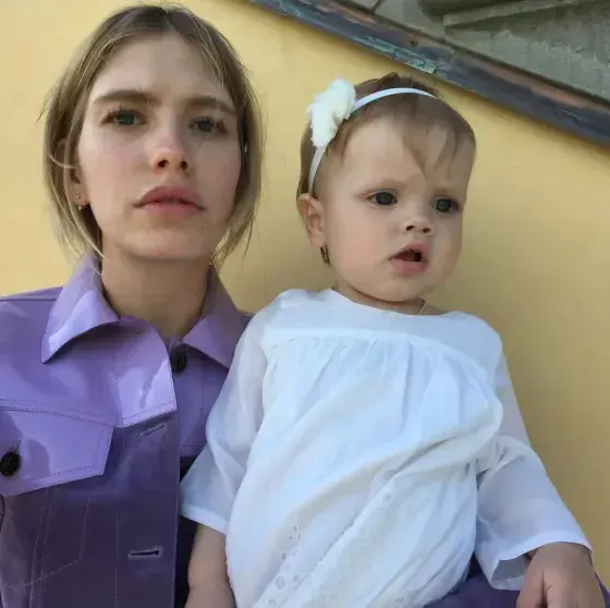 Елена Перминова показала, как взрослеет её дочь Арина