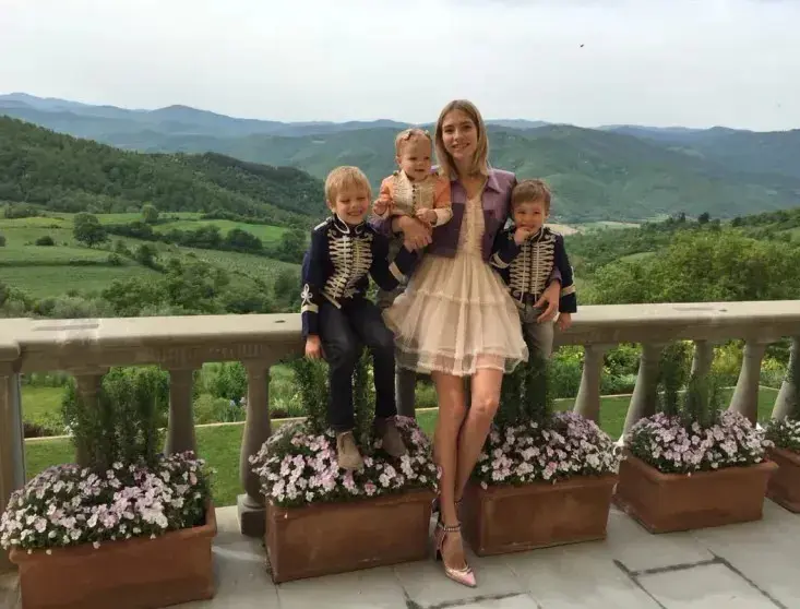 Елена Перминова показала, как взрослеет её дочь Арина