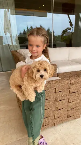 Елена Перминова показала, как взрослеет её дочь Арина