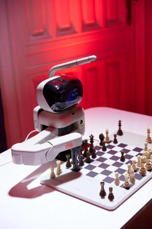 Космонавт Сергей Ревин выступит на «Робостанции» в честь Дня космонавтики