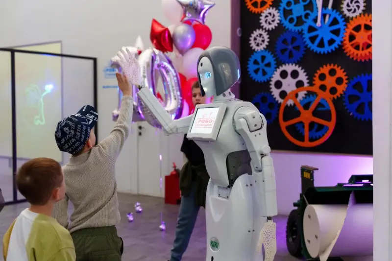 Космонавт Сергей Ревин выступит на «Робостанции» в честь Дня космонавтики