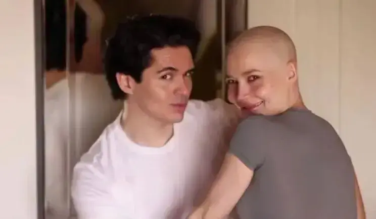 Лерчек сбрила волосы после химии: жених показал трогательное видео