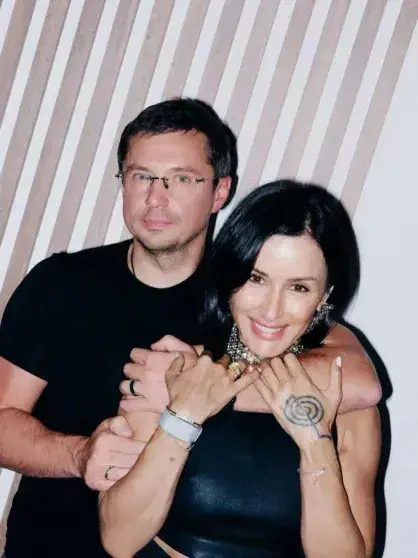 Тина Канделаки и её муж Василий Бровко отметили Чистый четверг в храме