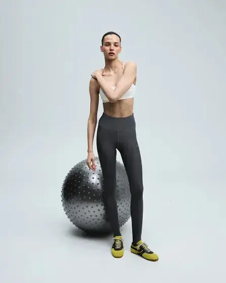 Алеся Кафельникова представила новую коллекцию спортивного бренда onit