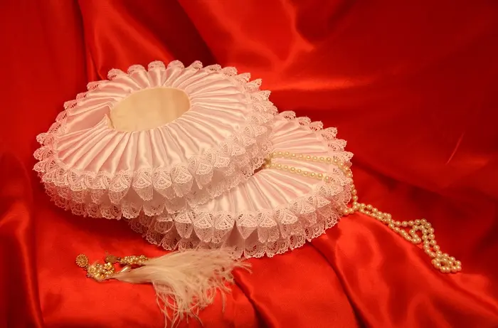 От салфетки до символа власти: правдивая история пышных воротников