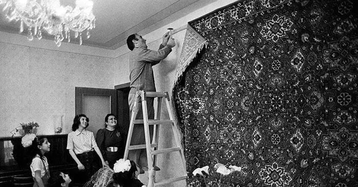 Ковёр на стене: зачем его вешали в СССР и почему о нём ностальгируют