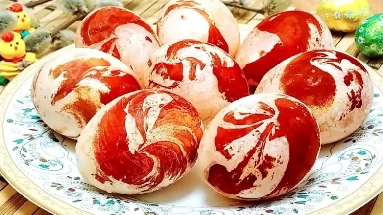 Топ-30 невероятных идей для росписи пасхальных яиц: от космоса до цветов