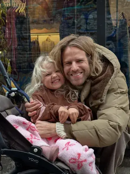 Эльза Хоск ждёт второго ребёнка и показала беременный животик в откровенной фотосессии