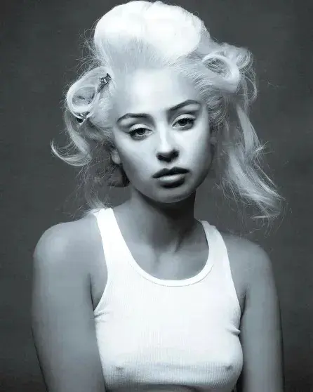 Новый образ Алексы Деми вызвал бурю: актрису обвиняют в нездоровой худобе и приеме Оземпика