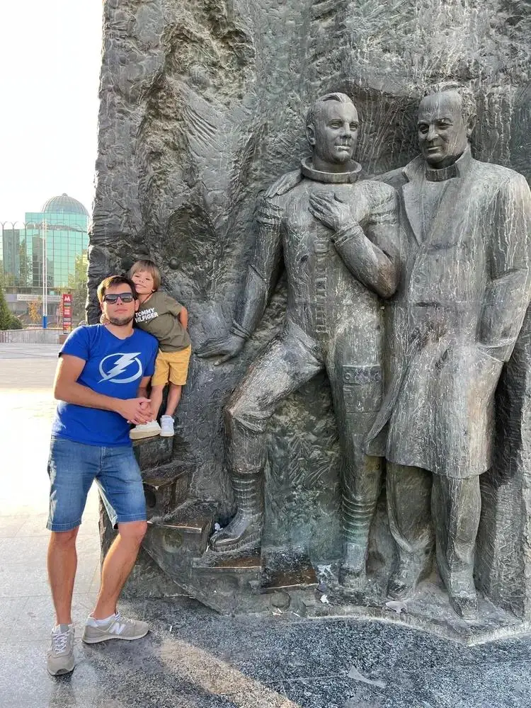 Единственный внук Гагарина: почему он не стал космонавтом и сменил знаменитую фамилию