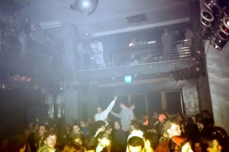 Архивные кадры 90-х: как это было