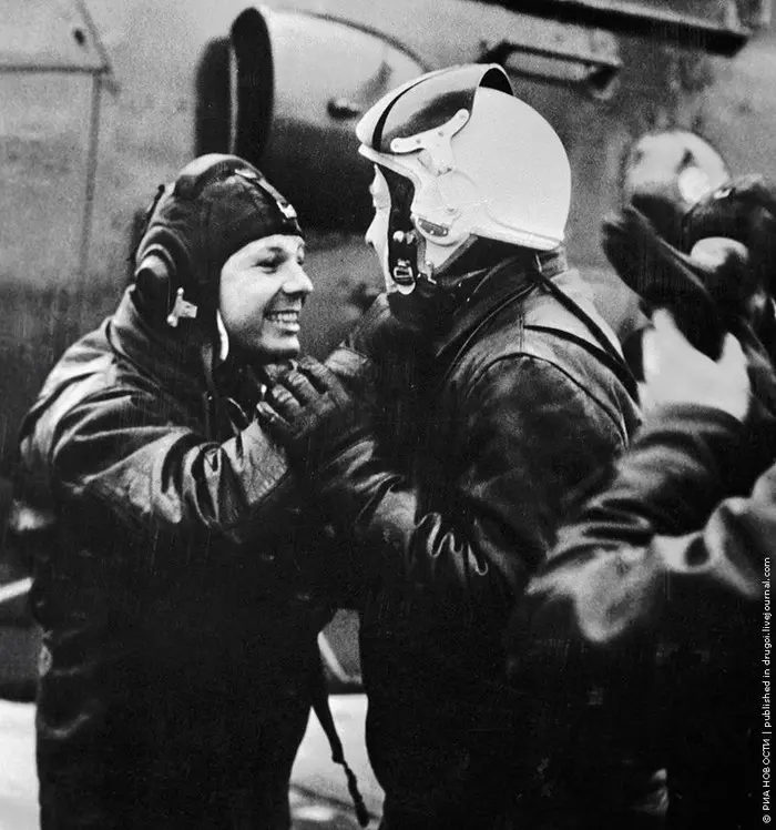 Как жили и отдыхали: редкие кадры из жизни первых советских космонавтов