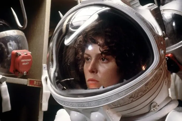 10 культовых фильмов о космосе: от немого кино до современных блокбастеров