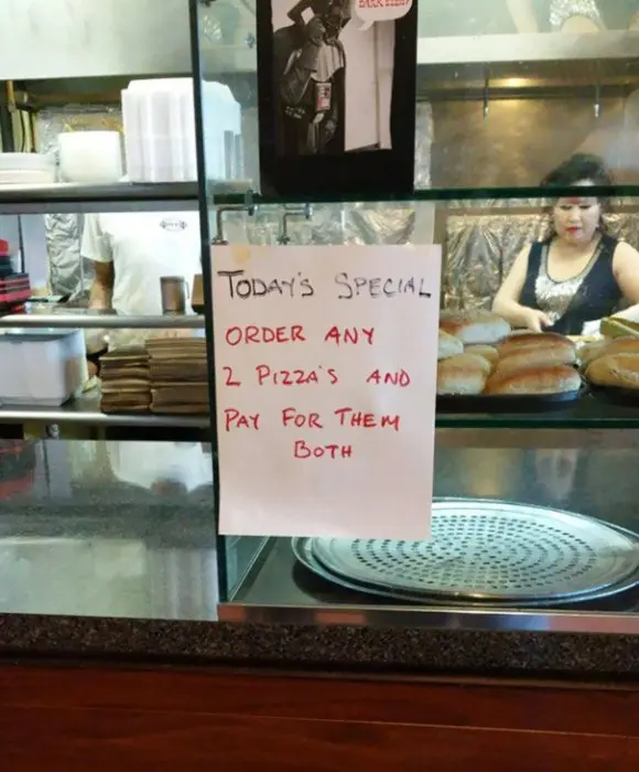 Магазины с чувством юмора: самые креативные вывески