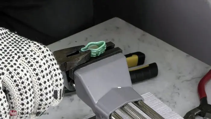 Болт-барашек за 5 минут: простая инструкция из подручных материалов