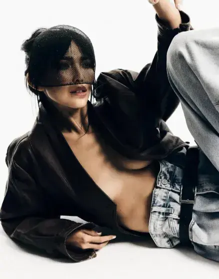 Откровенная фотосессия Дарины Эрвин: реакция на критику и новые образы