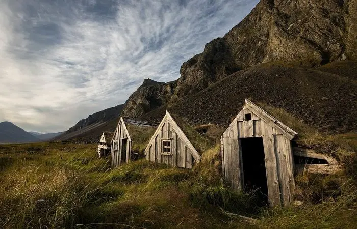 Дерновые дома викингов: гениальная архитектура из земли и травы