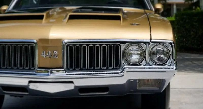 Oldsmobile 442: Непопулярный, но легендарный джентльмен среди маслкаров