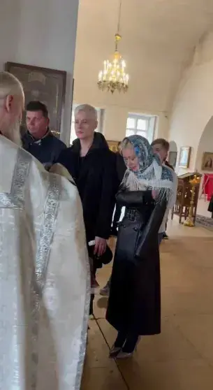 Шаман и Мизулина в храме: пасхальные традиции и фото с поклонниками