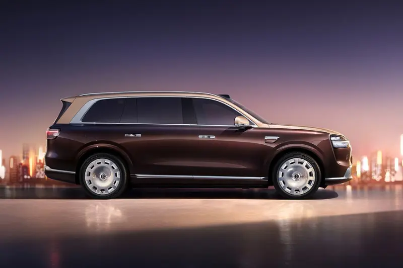 Флагман Aito M9 обновился: больше, мощнее и умнее