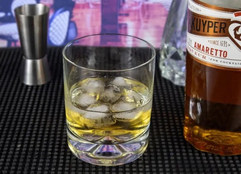 Легендарные коктейли Западного побережья: от «Парадиза» до «Маргариты Томми»