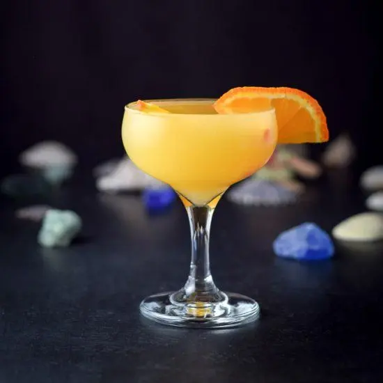 Легендарные коктейли Западного побережья: от «Парадиза» до «Маргариты Томми»