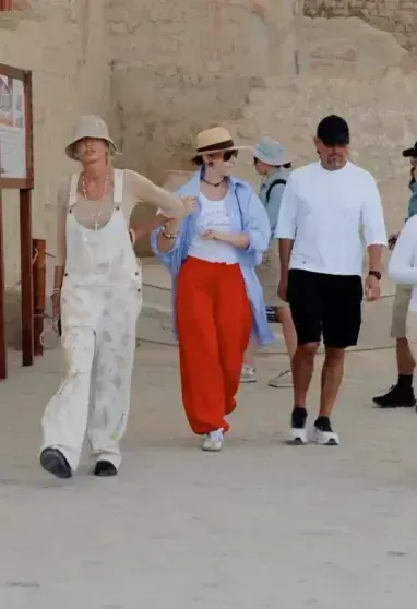 Звёздный круиз: как Собчак, Богомолов и Самойлова отдыхают в Латинской Америке