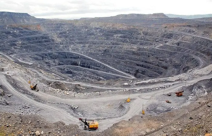 Где на самом деле собирают легендарные «Уралы»: история завода-труженика