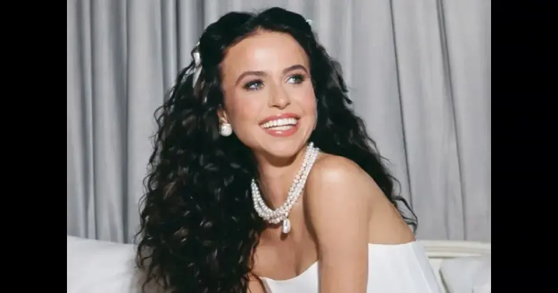 Мирослава Карпович объявила о свадьбе с коллегой по сцене