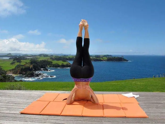 Соблазнительные формы: Девушки в обтягивающей одежде