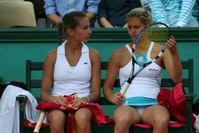 Спортивные девушки в отличной форме