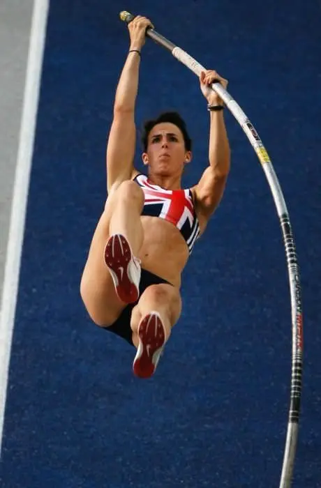 Спортивные девушки в отличной форме