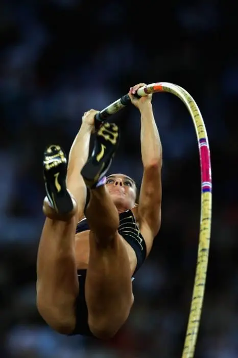 Спортивные девушки в отличной форме