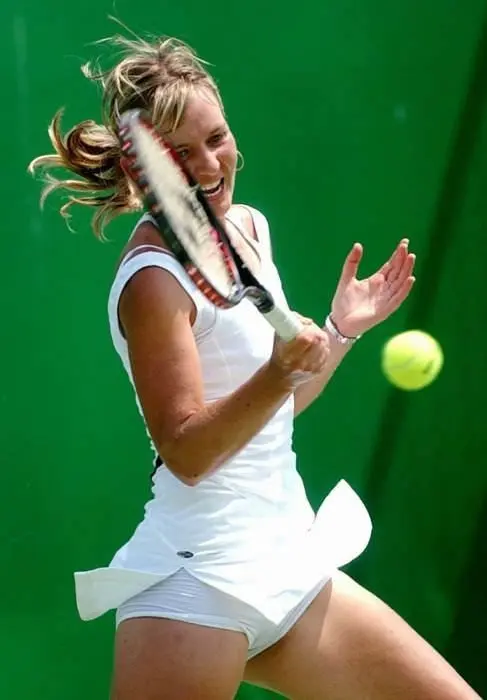 Спортивные девушки в отличной форме