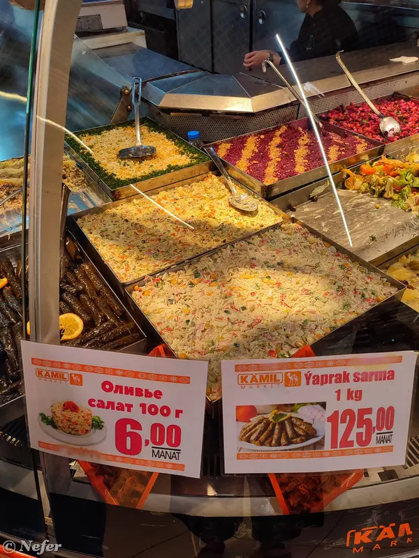 Российские торты и айран из крана: что удивило в супермаркете Ашхабада