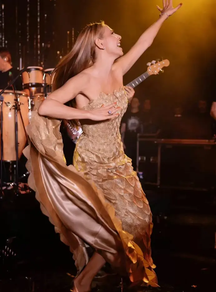 Золотая именинница: как Татьяна Навка отметила 51-й день рождения