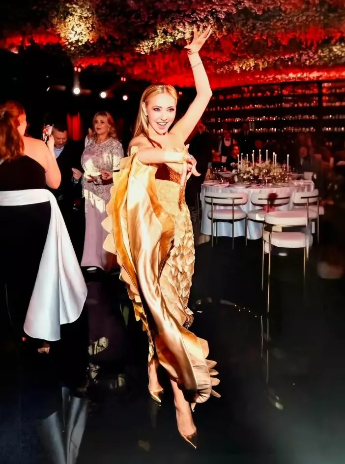 Золотая именинница: как Татьяна Навка отметила 51-й день рождения