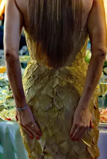 Навка в золотом платье и Песков: как фигуристка отметила 51-й день рождения