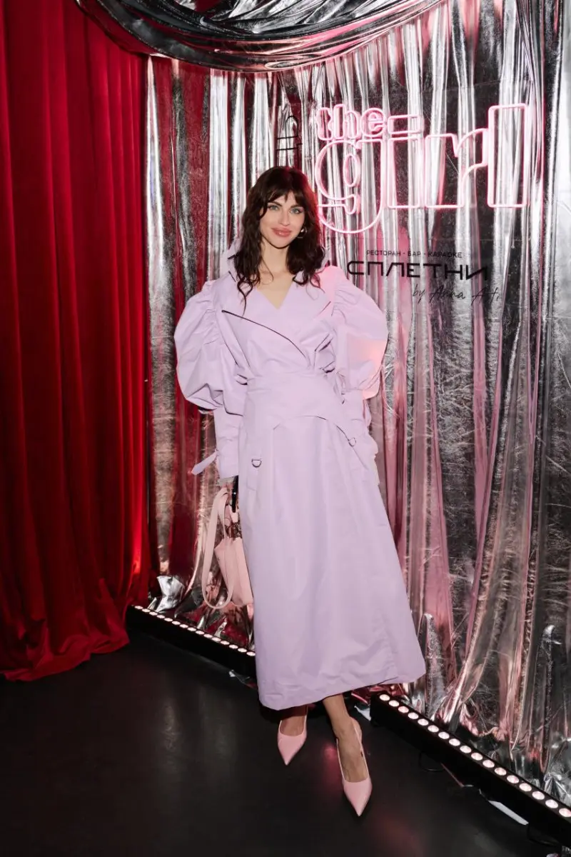 Розовый вечер успеха: как прошла церемония премии «Будь theGirl!»