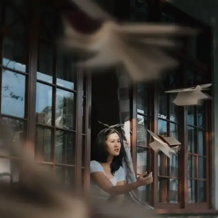 Магия книг в объективе: Как Катрина Ю превратила чтение в фотоприключение