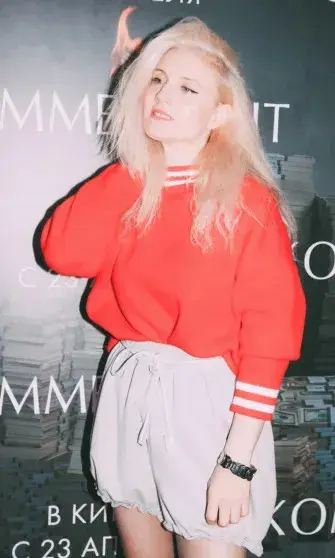 Звездный десант на премьере "Коммерсанта": Петровы, Тарасова и Базыкина